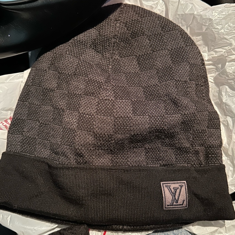 Louis Vuitton Men’s Beanie Charcoal Grey/Black